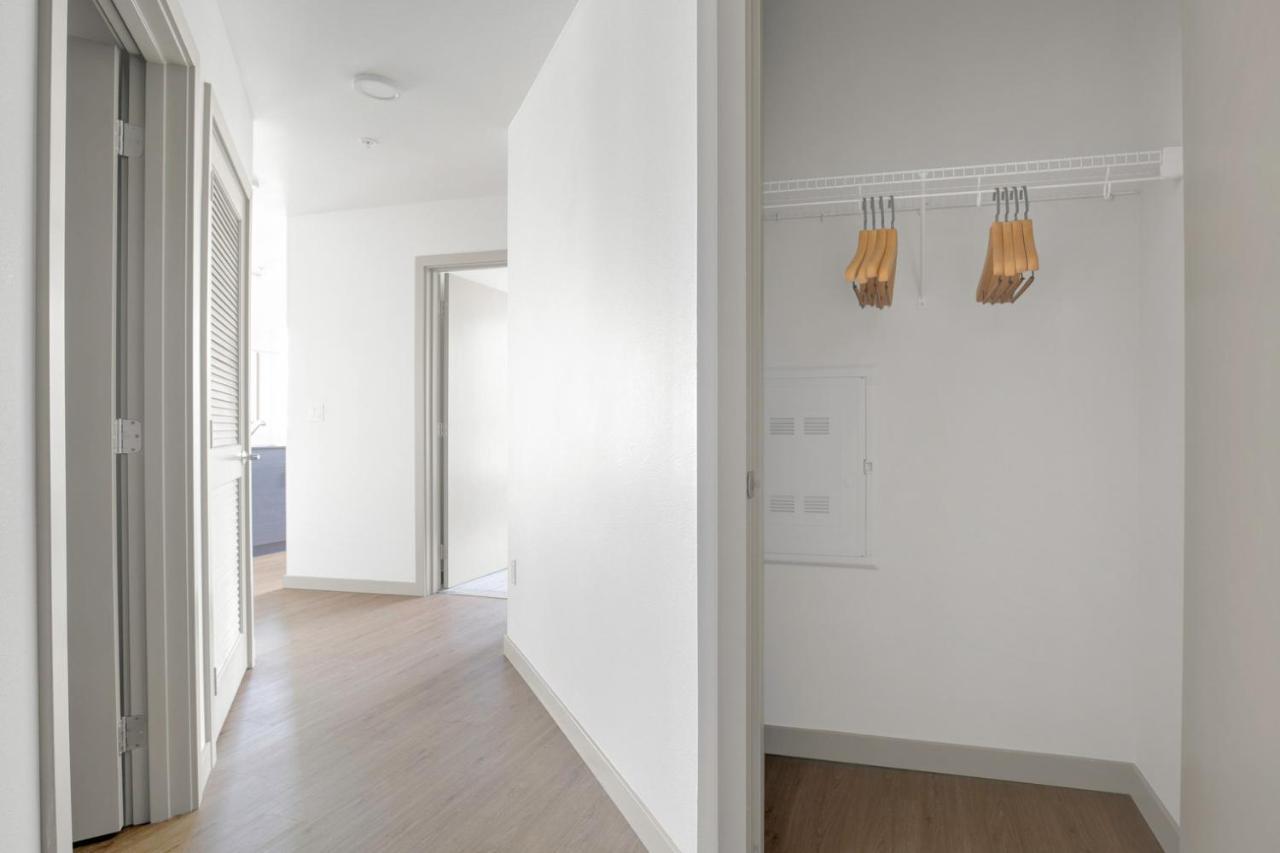 Apartment Columbia 2br W Wd Gym Nr Light Rail Sea-341 Seattle